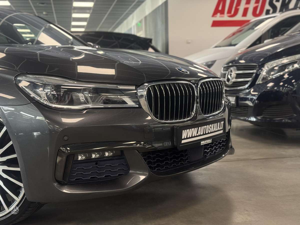 BMW 740, 3.0 l., Седан