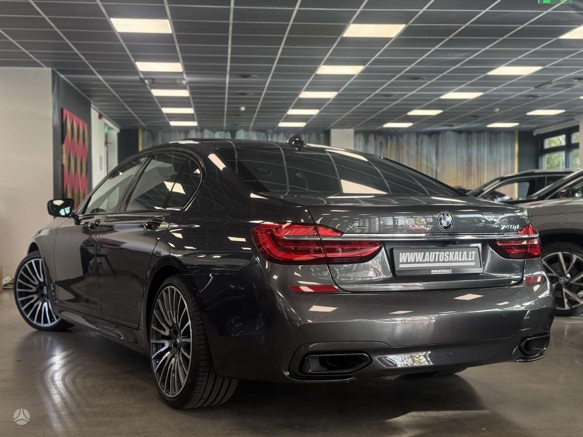 BMW 740, 3.0 l., Седан