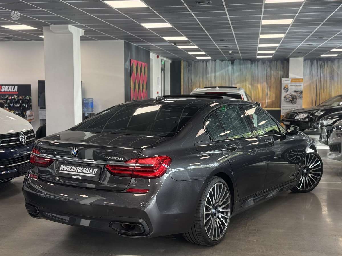 BMW 740, 3.0 l., Седан