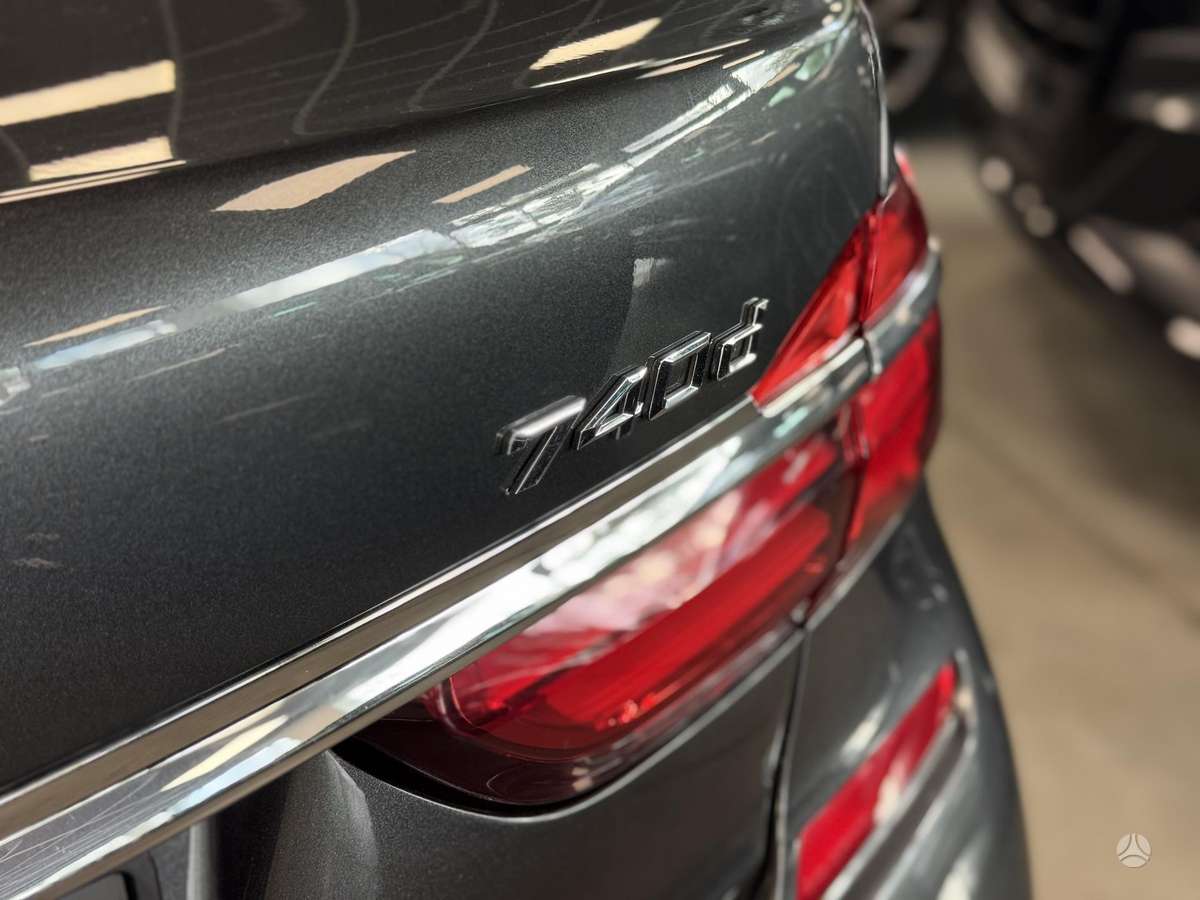 BMW 740, 3.0 l., Седан