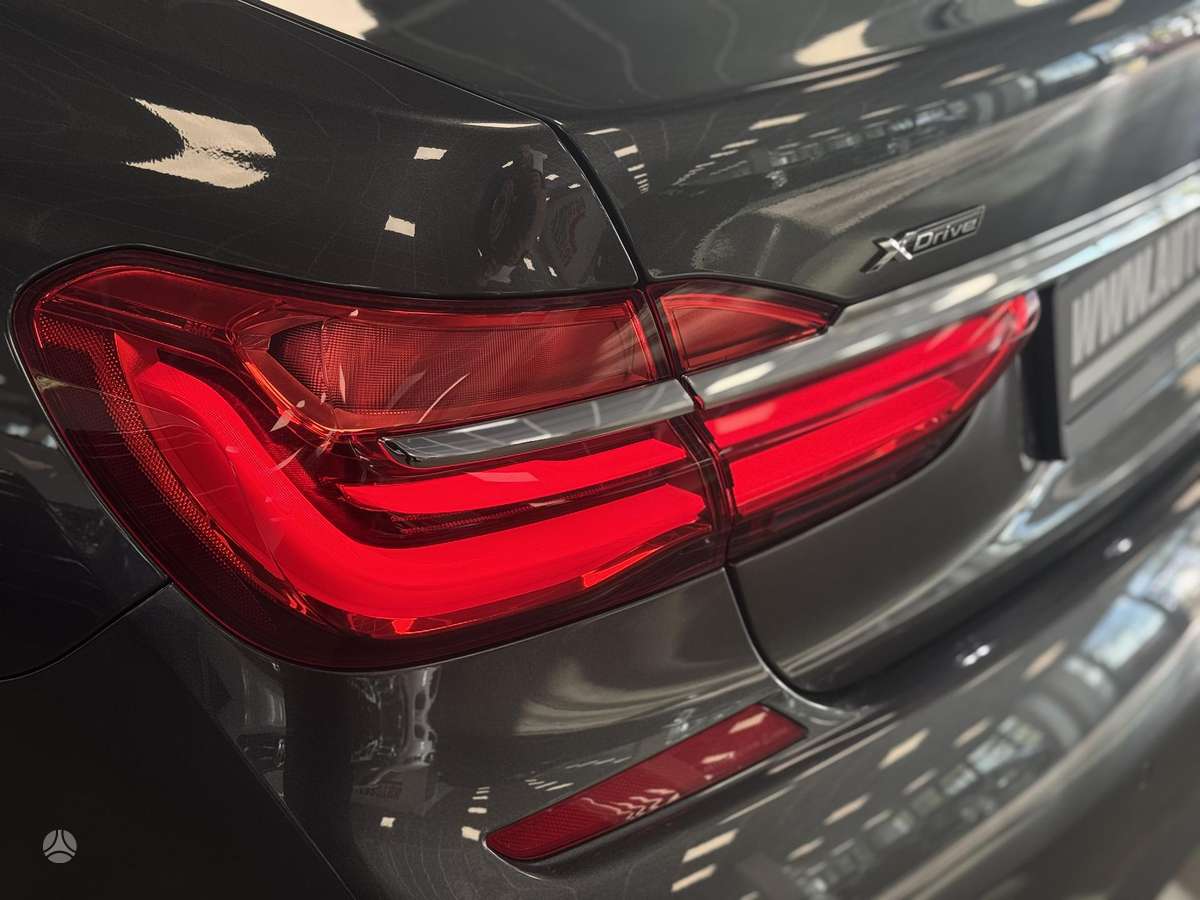 BMW 740, 3.0 l., Седан