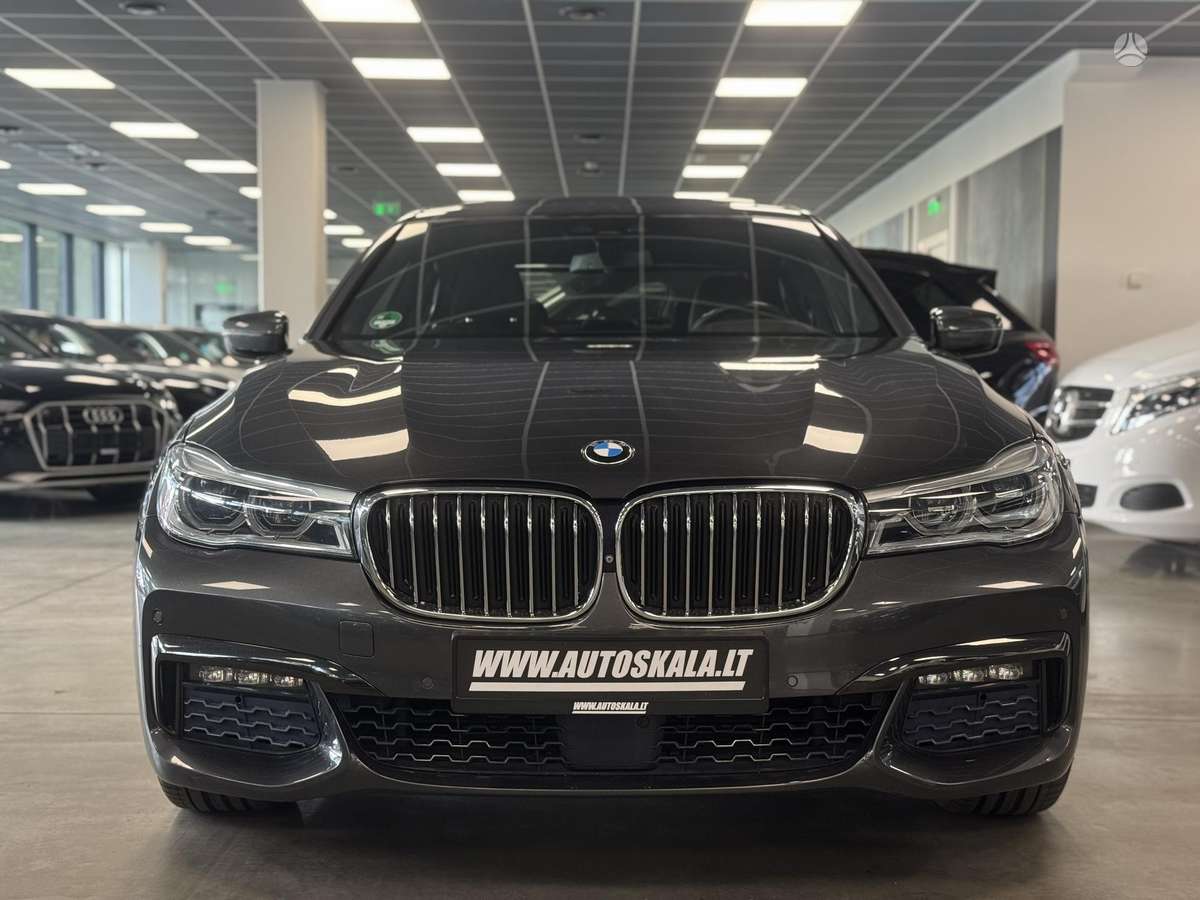 BMW 740, 3.0 l., Седан
