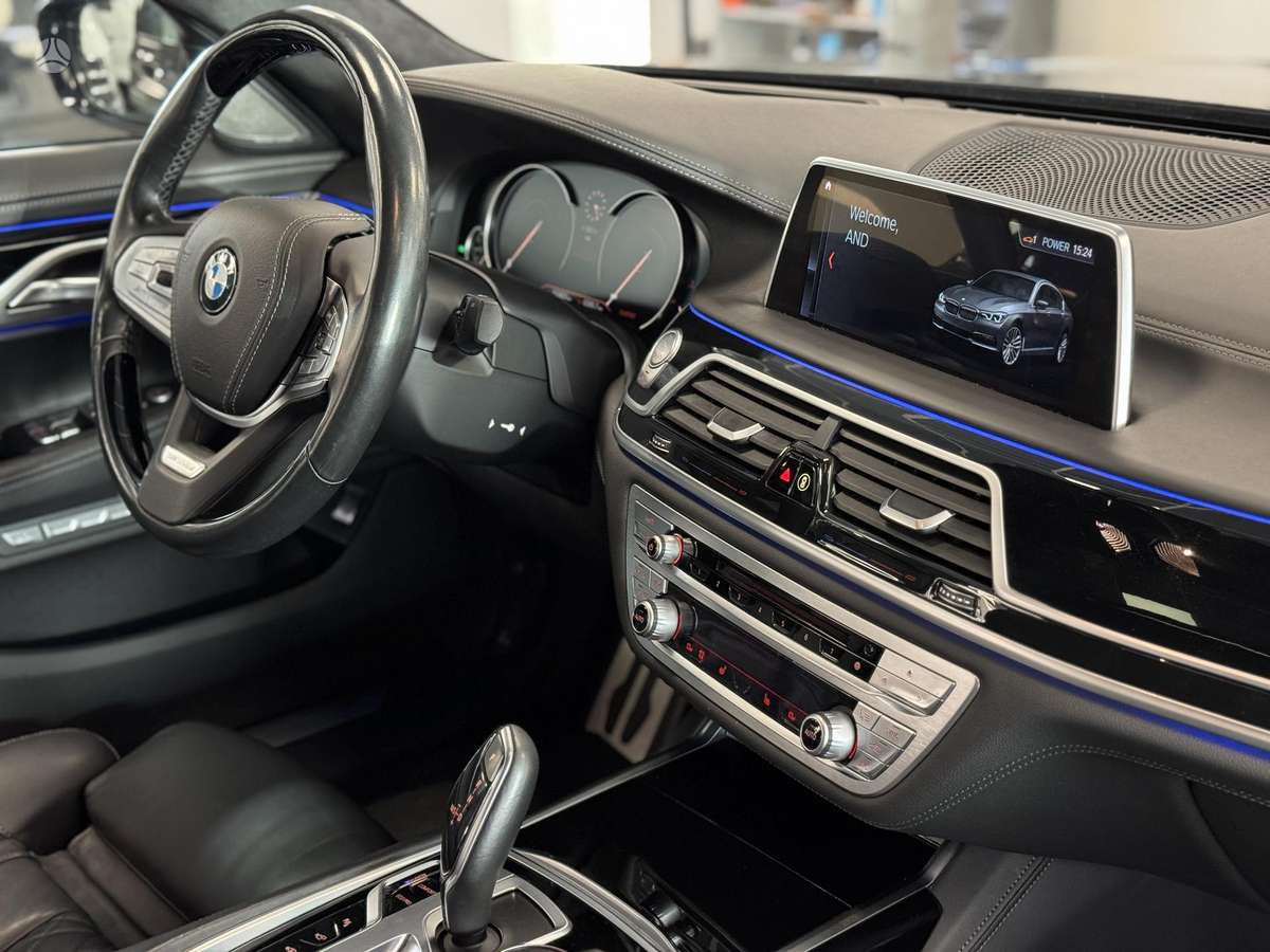 BMW 740, 3.0 l., Седан