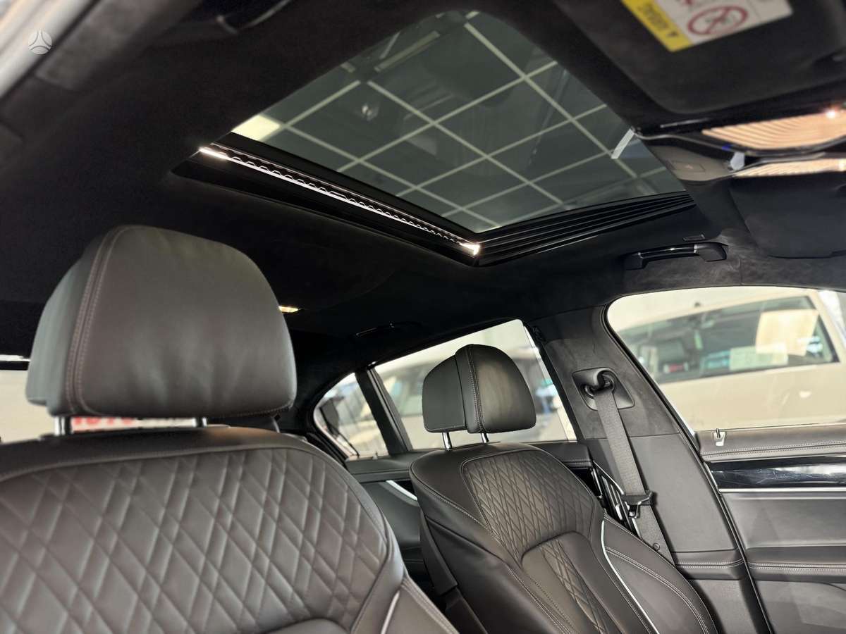BMW 740, 3.0 l., Седан