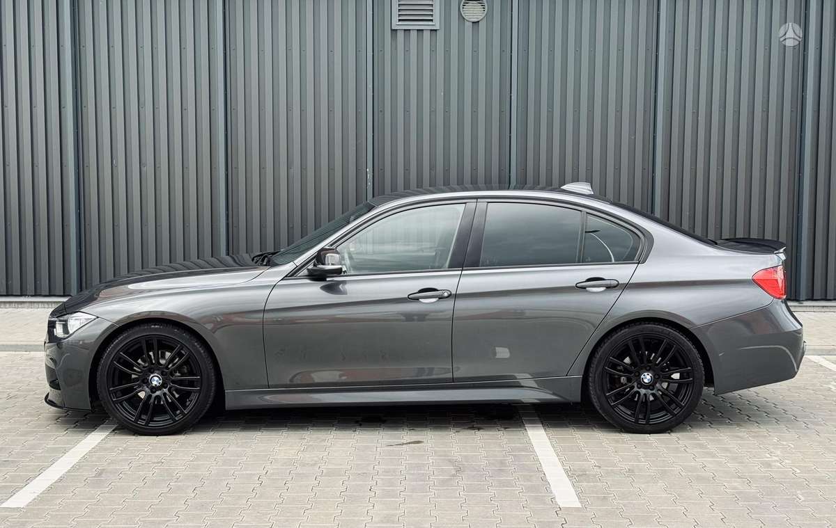 BMW 320, 2.0 l., Седан