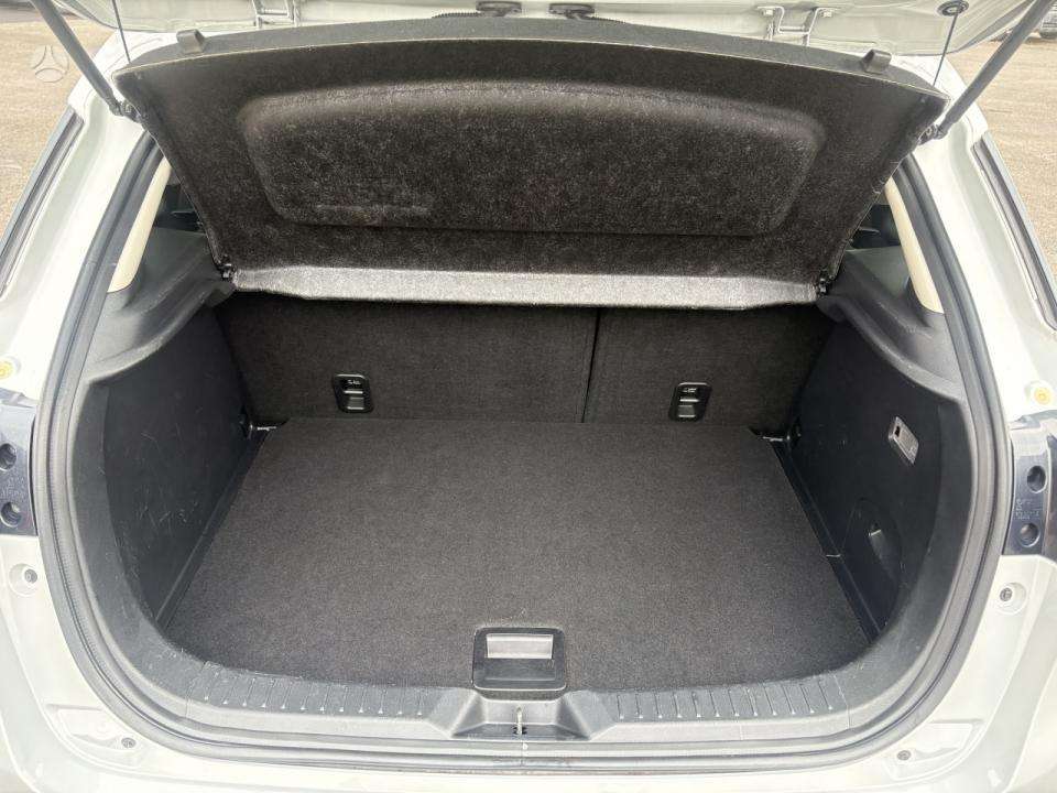 Mazda CX-3, 2.0 l., Внедорожник / Кроссовер