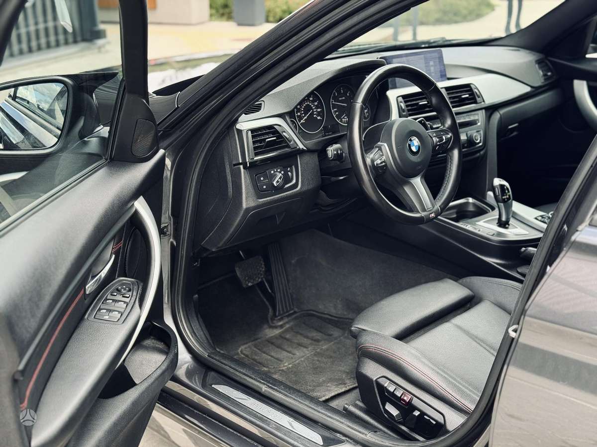 BMW 320, 2.0 l., Седан