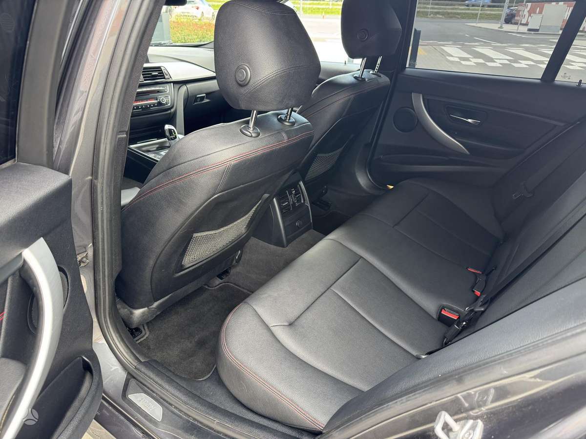 BMW 320, 2.0 l., Седан