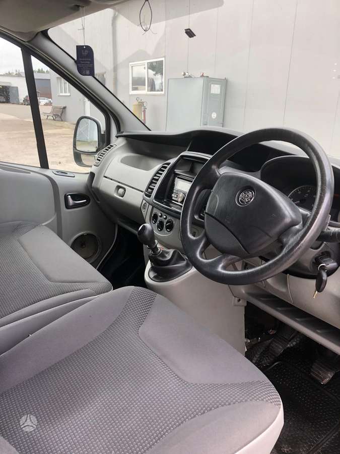 Opel Vivaro, 2.0 l., cargo van