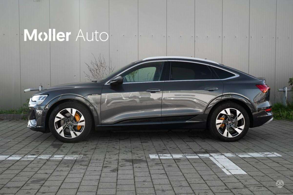 Audi e-tron Sportback, off-road / crossover