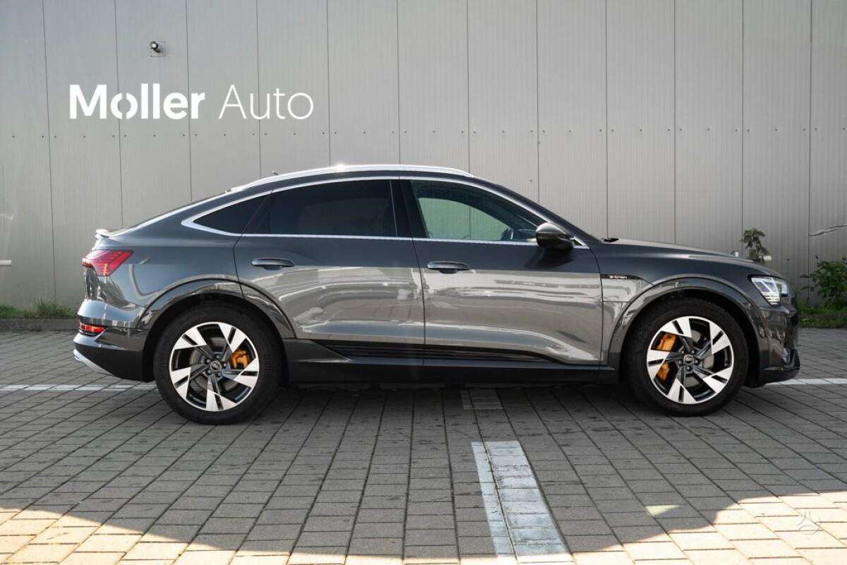 Audi e-tron Sportback, off-road / crossover