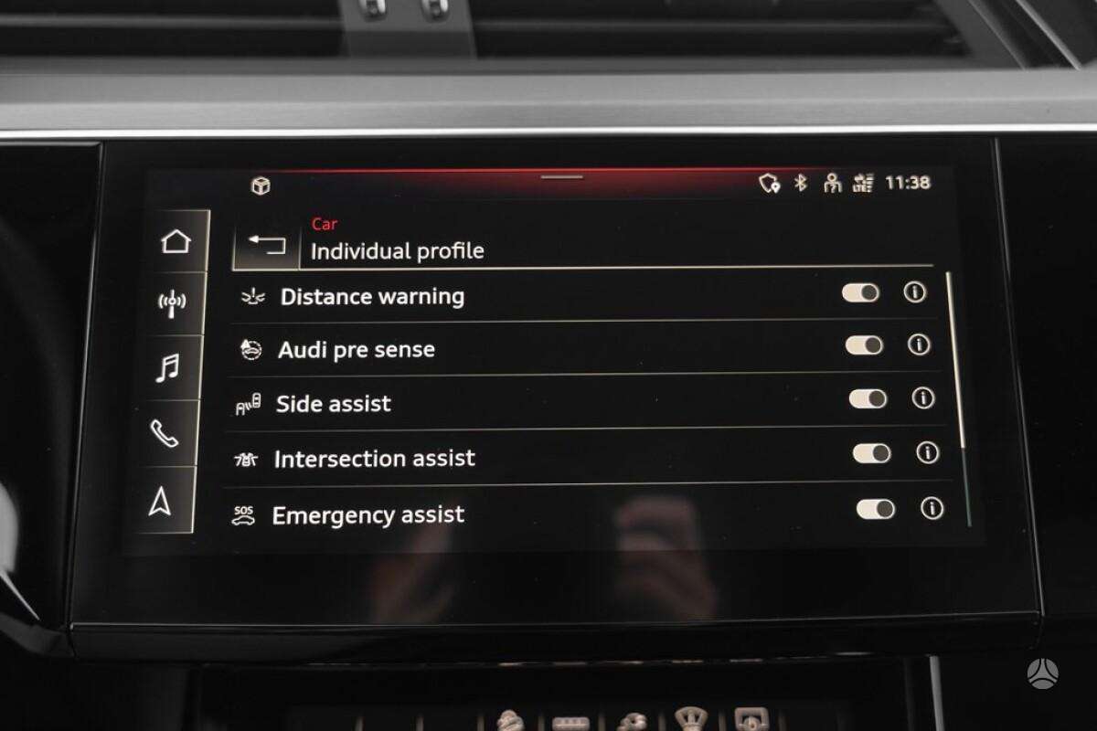 Audi e-tron Sportback, off-road / crossover