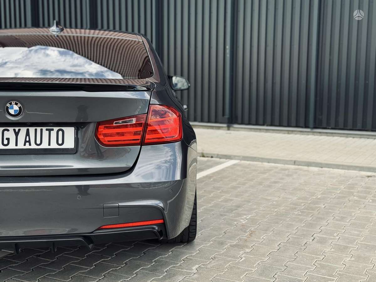 BMW 320, 2.0 l., Седан