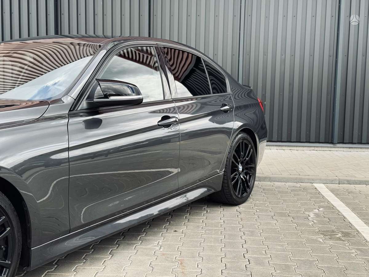 BMW 320, 2.0 l., Седан