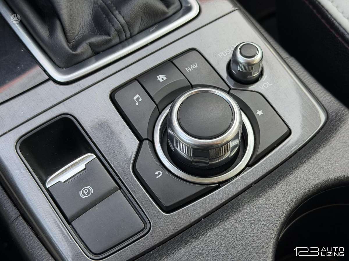 Mazda CX-5, 2.2 l., off-road / crossover