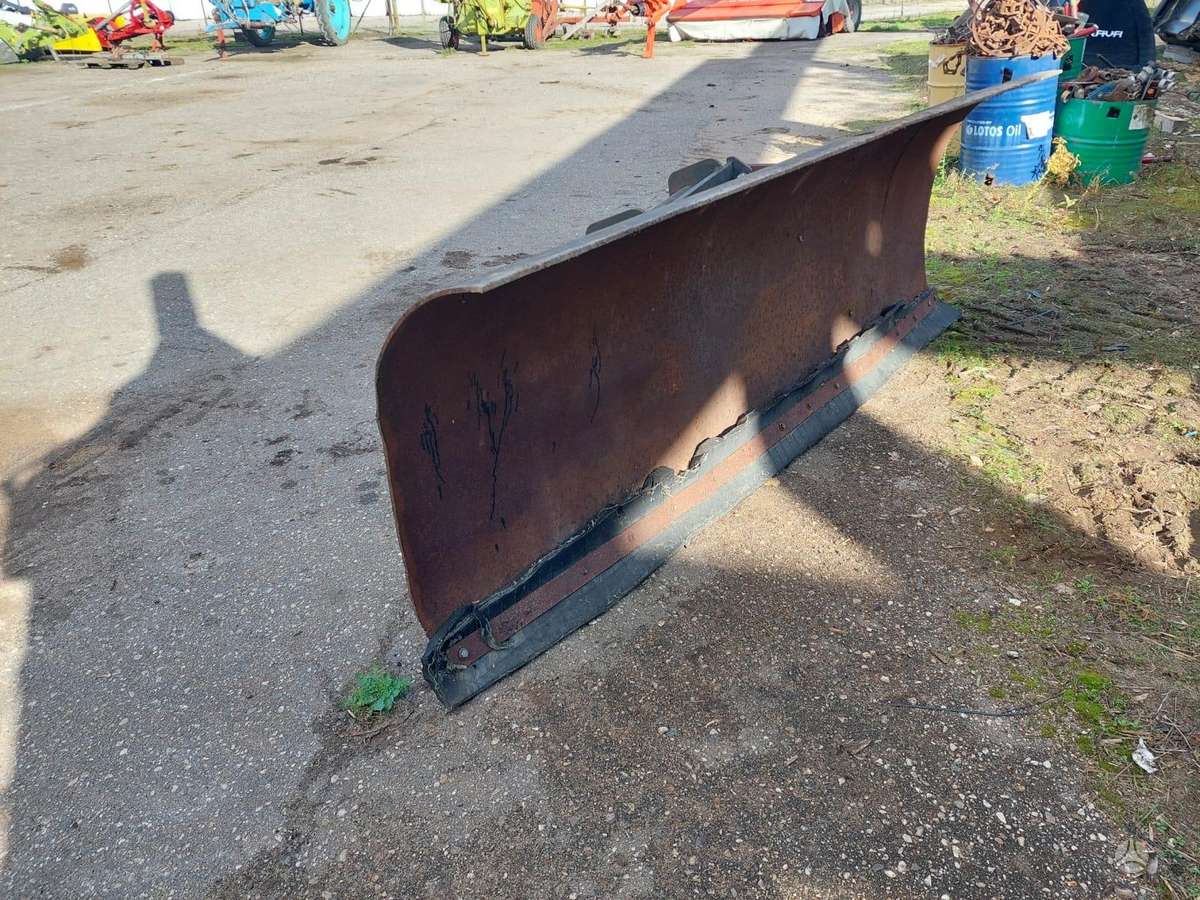 Manitou MANITOU Model 300, pushers