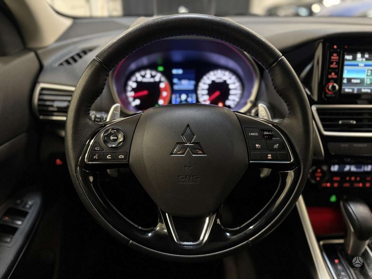Mitsubishi Eclipse Cross, 1.5 l., off-road / crossover