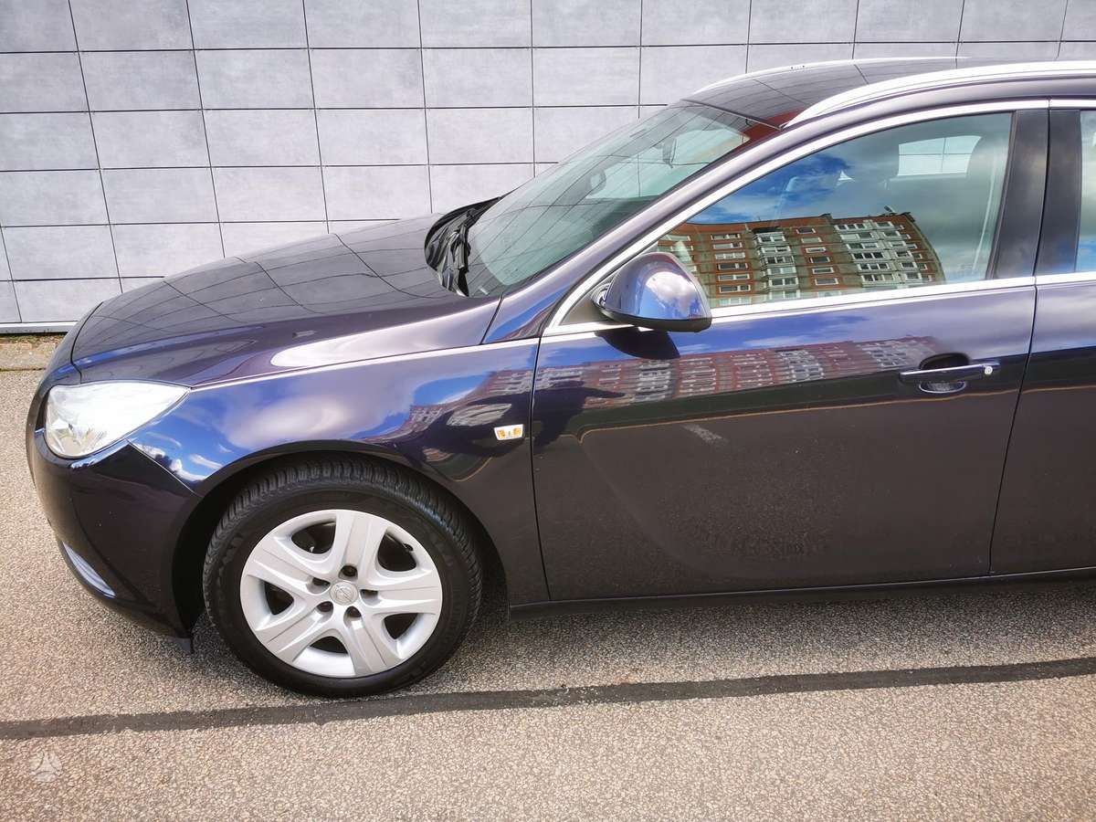Opel Insignia 2013 — photo 11