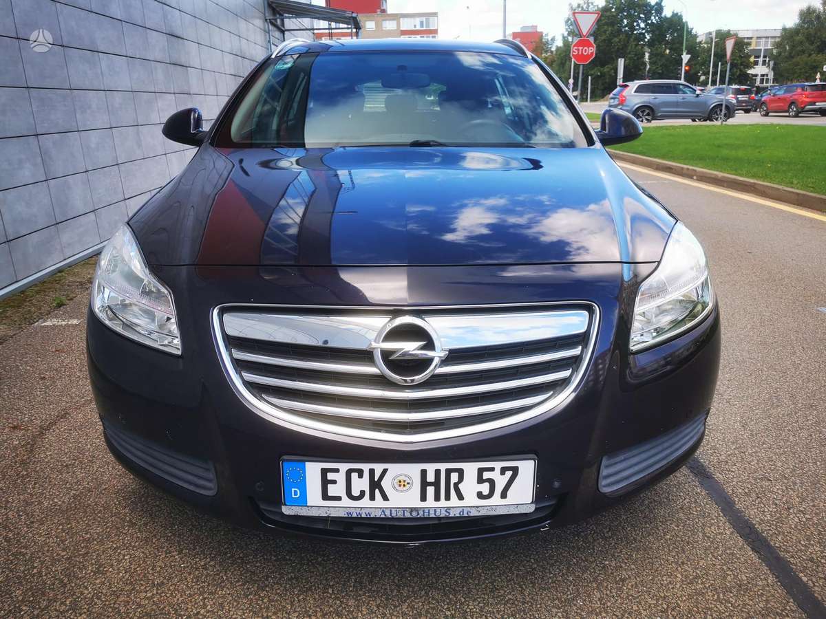 Opel Insignia 2013 — rear view