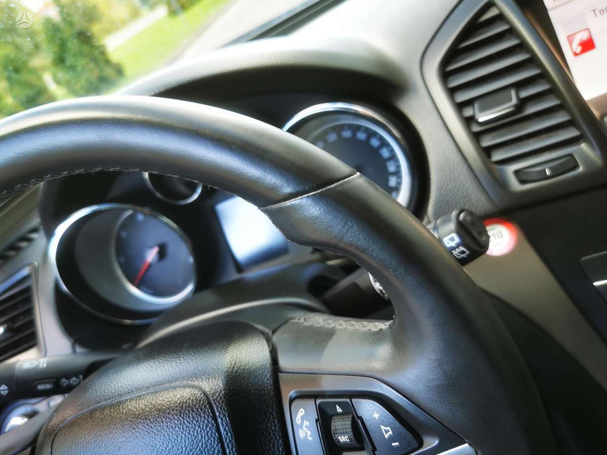 Opel Insignia 2013 — photo 21