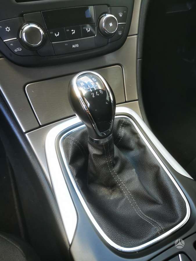 Opel Insignia 2013 — photo 20