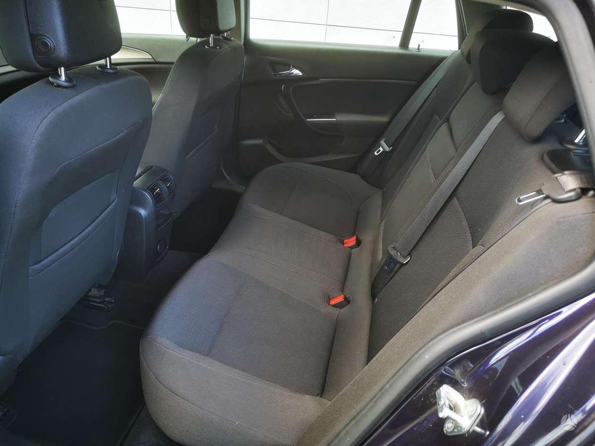 Opel Insignia 2013 — photo 17