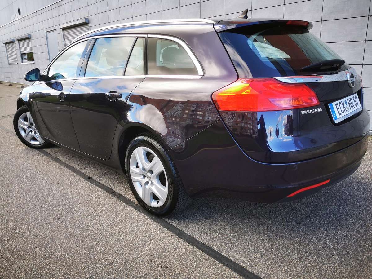 Opel Insignia 2013 — engine 1956 cm³, 160 HP (118kW)