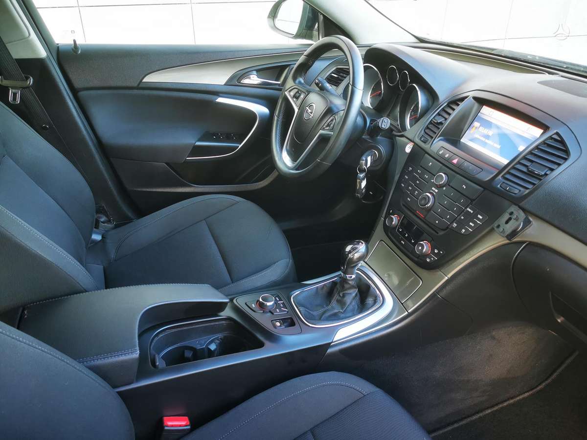 Opel Insignia 2013 — photo 15