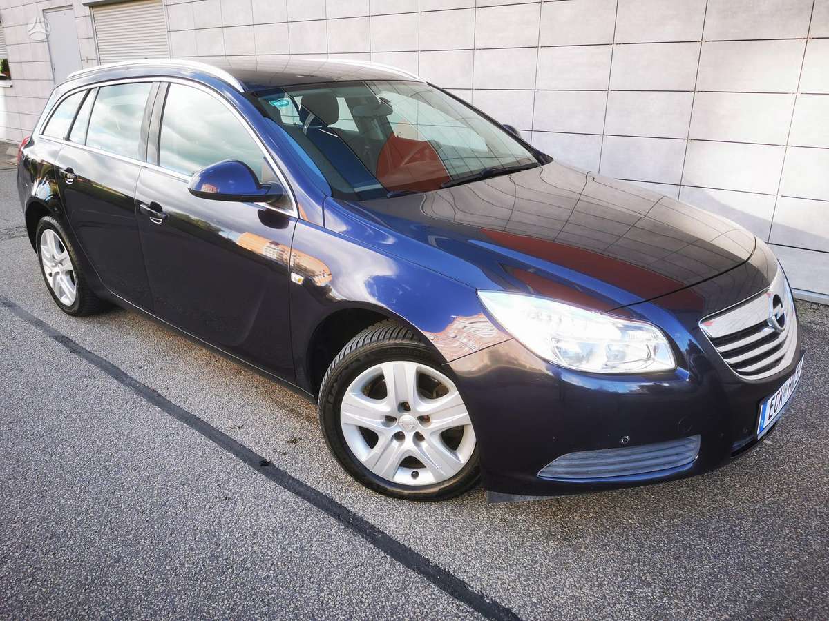 Opel Insignia 2013 — interior