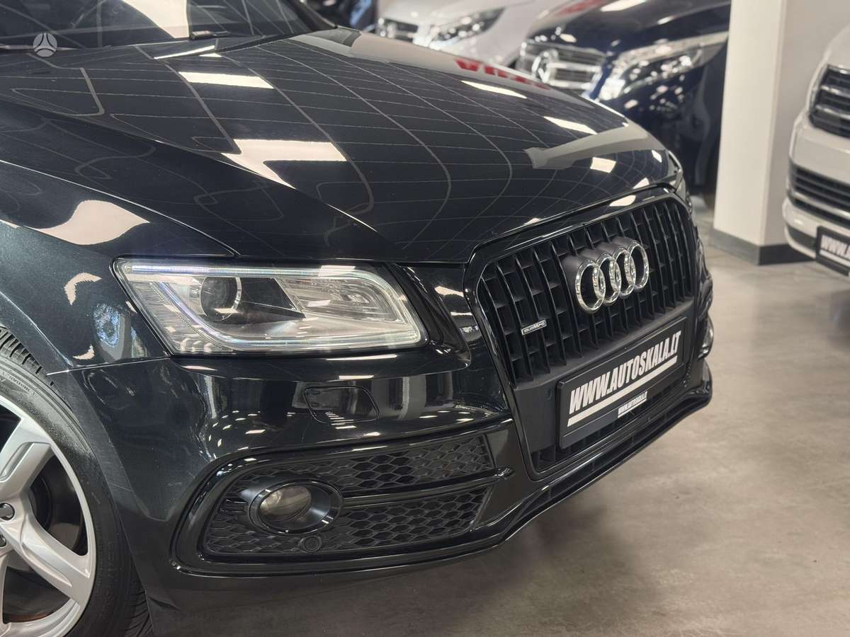 Audi Q5, 2.0 l., Внедорожник / Кроссовер