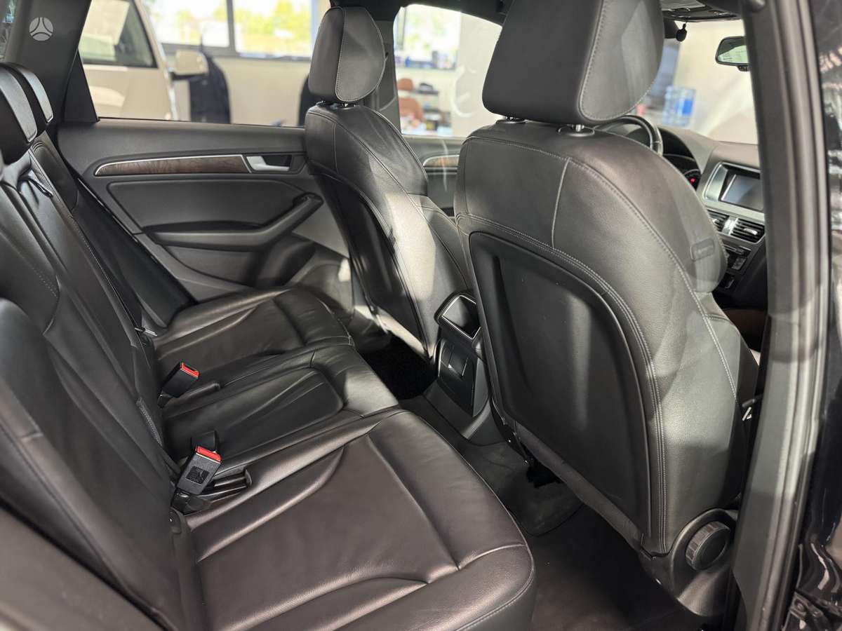 Audi Q5, 2.0 l., Внедорожник / Кроссовер