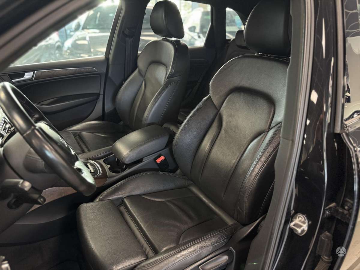 Audi Q5, 2.0 l., Внедорожник / Кроссовер