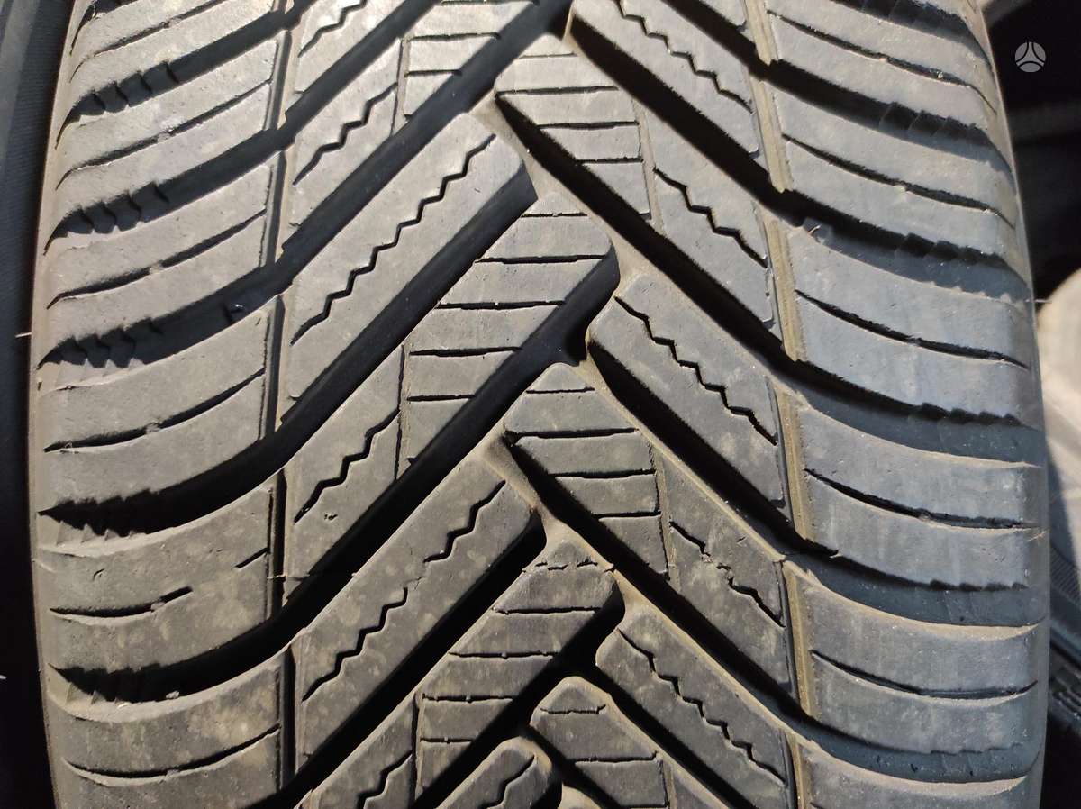 Dunlop ZieminesUniversaliosVasarines, winter 225/60 R18