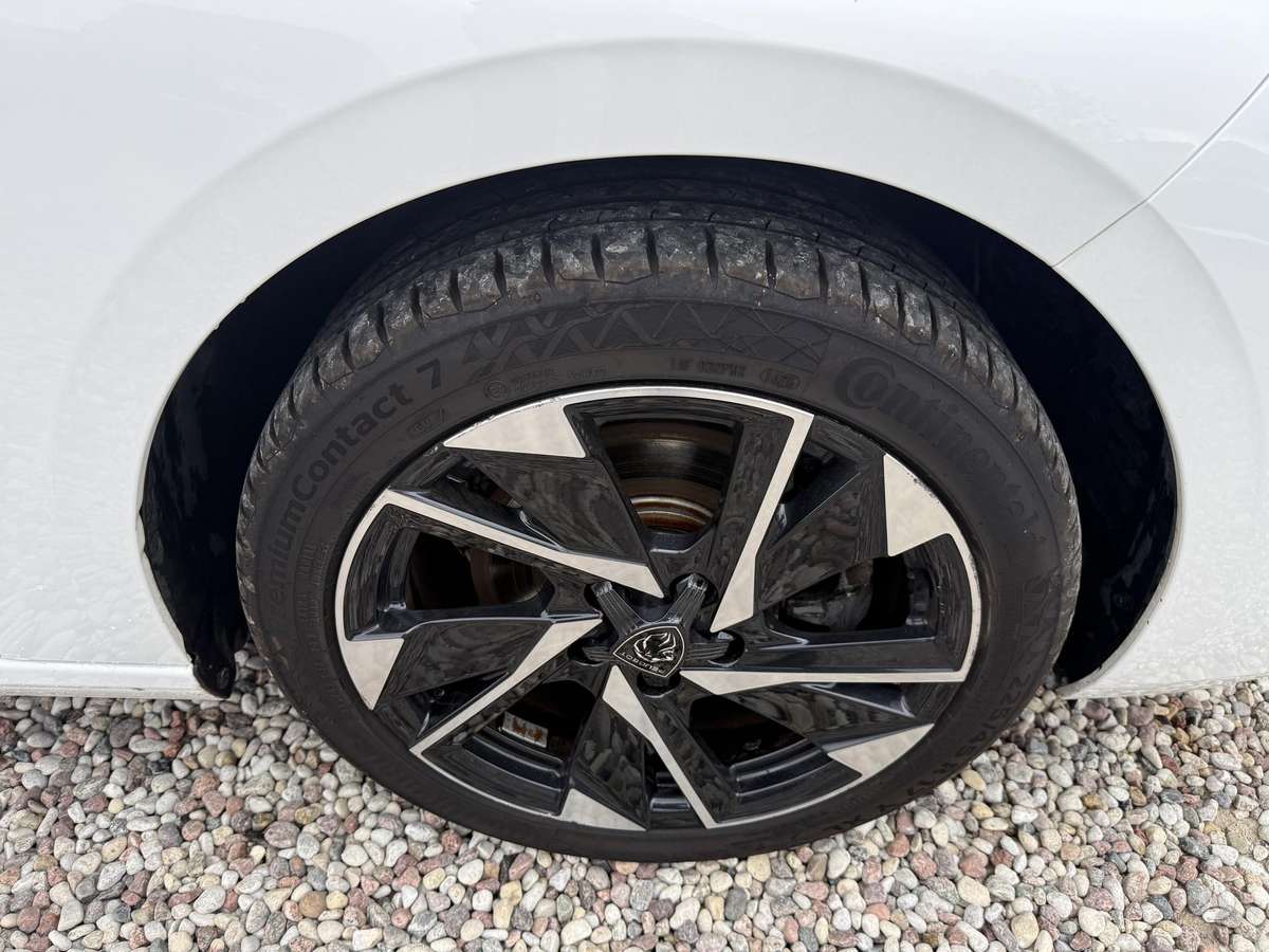 Peugeot 308, 1.2 l., Универсал