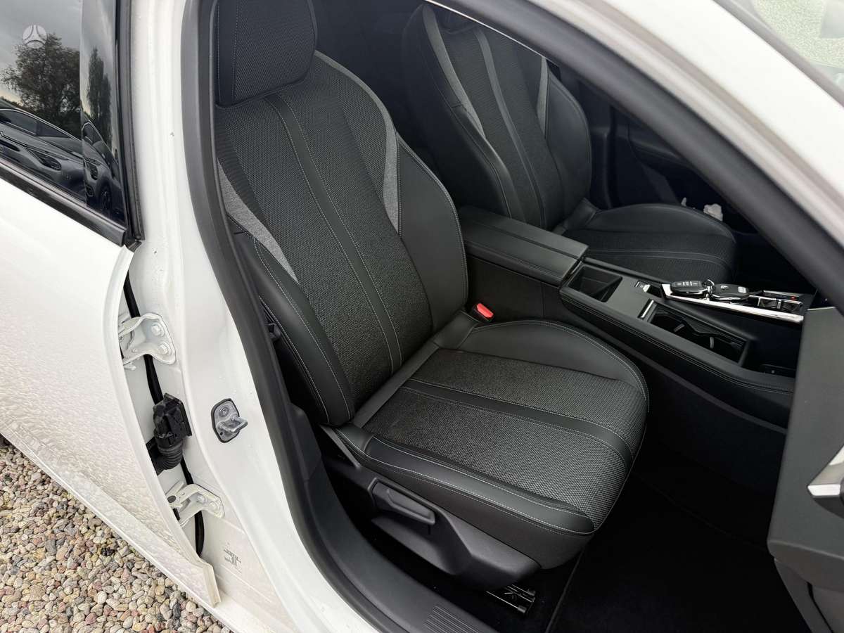Peugeot 308, 1.2 l., Универсал