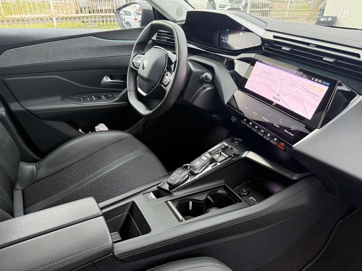 Peugeot 308, 1.2 l., Универсал