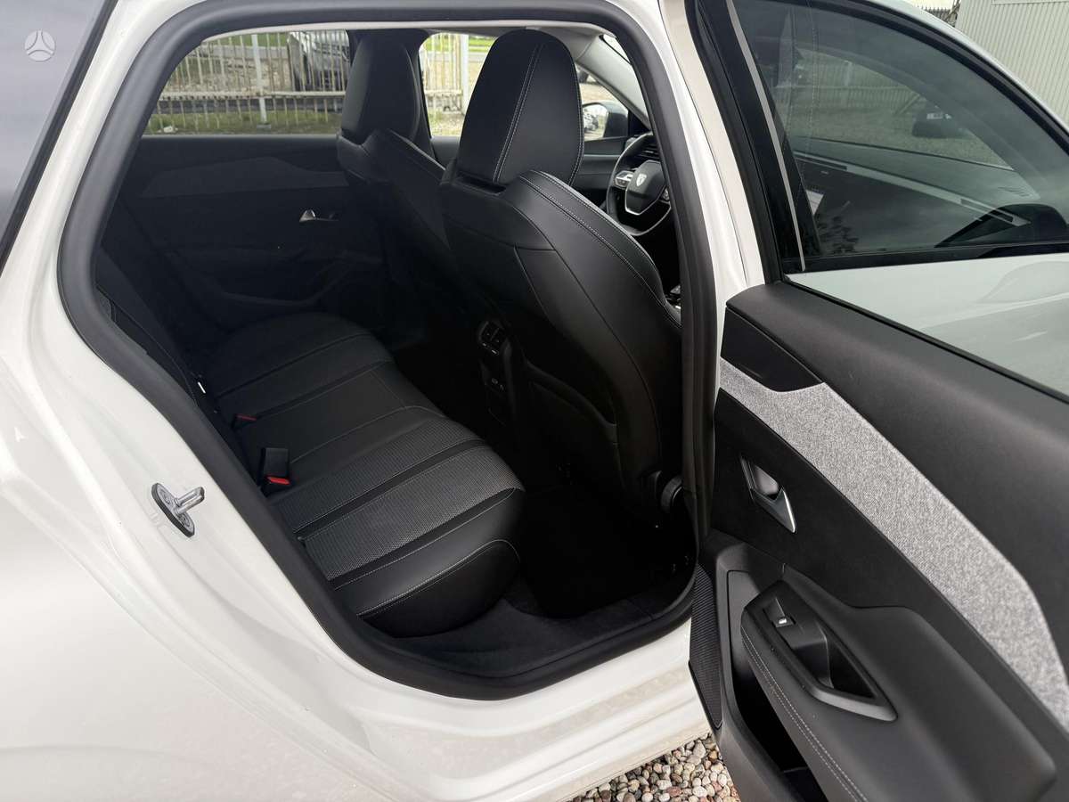 Peugeot 308, 1.2 l., Универсал