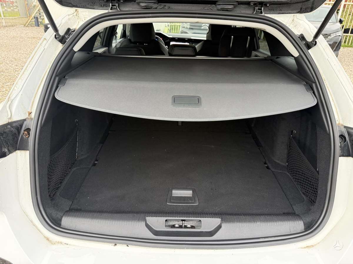 Peugeot 308, 1.2 l., Универсал