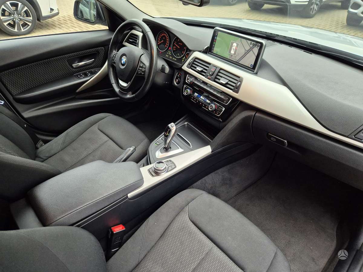 BMW 316, 2.0 l., Седан