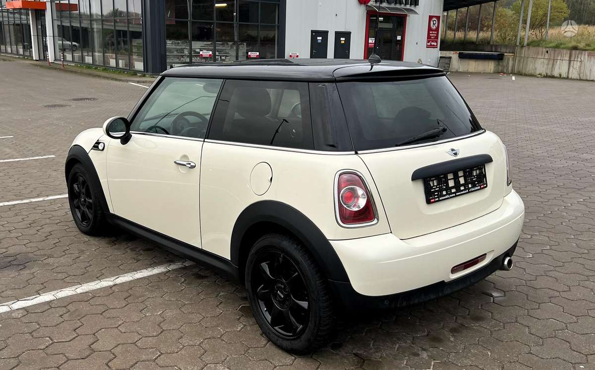 Mini Cooper, 1.6 l., Хэтчбек