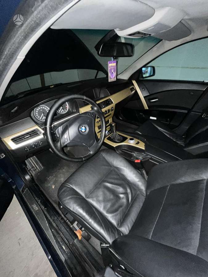 BMW 525, 2.5 l., Универсал