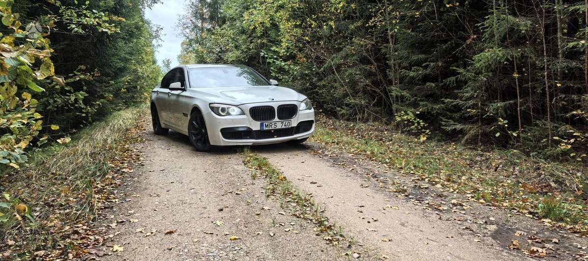 BMW 740, 3.0 l., Седан