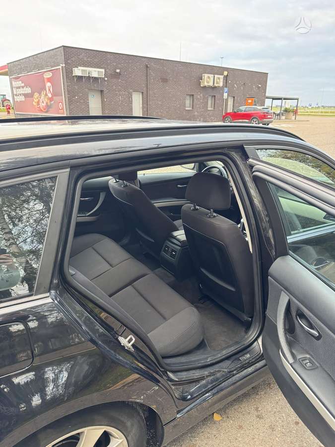 BMW 318, 2.0 l., wagon