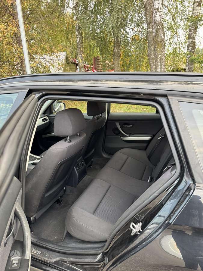 BMW 318, 2.0 l., wagon