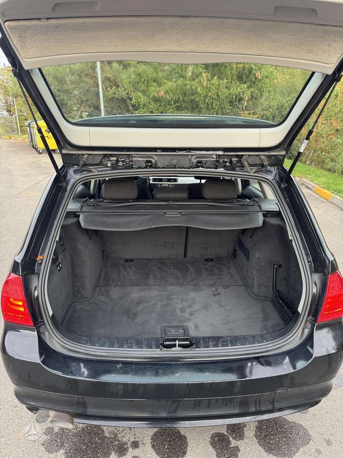 BMW 318, 2.0 l., wagon