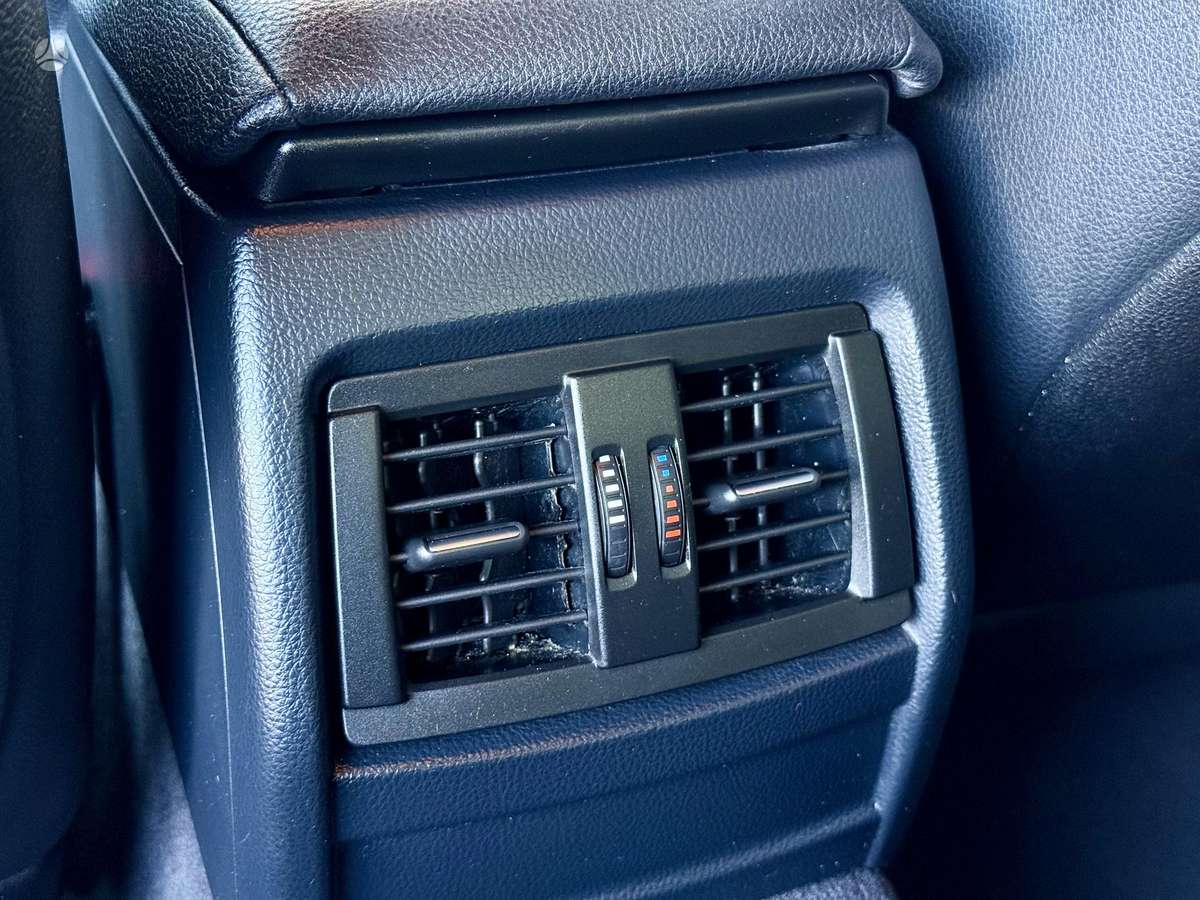 BMW 320, 2.0 l., Седан