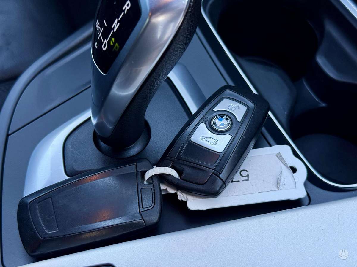 BMW 320, 2.0 l., Седан