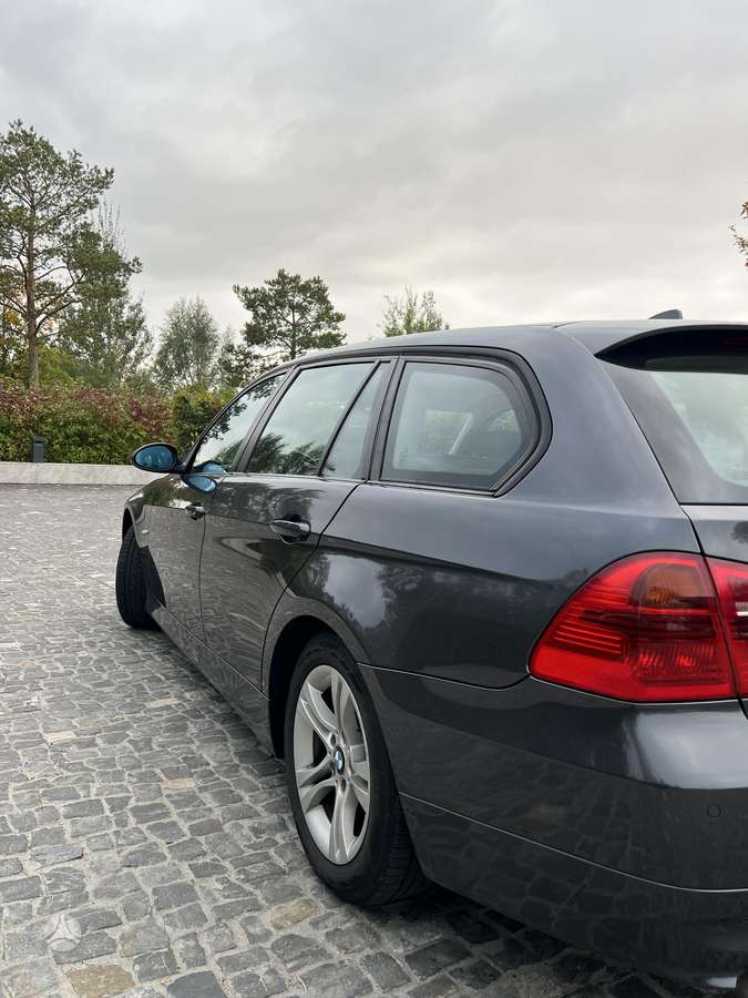 BMW 320, 2.0 l., universalas