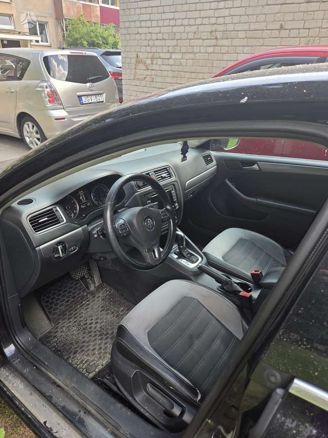 Volkswagen Jetta, 1.4 l., Седан