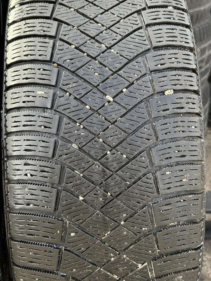 Pirelli ICE ZERO, winter 255/50 R20